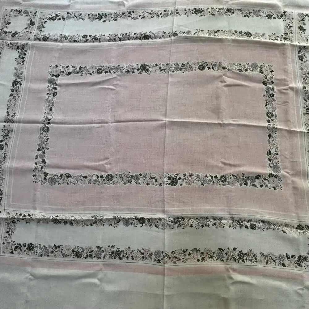 Vintage mid century printed cotton tablecloth 1950’s pink & white floral border
